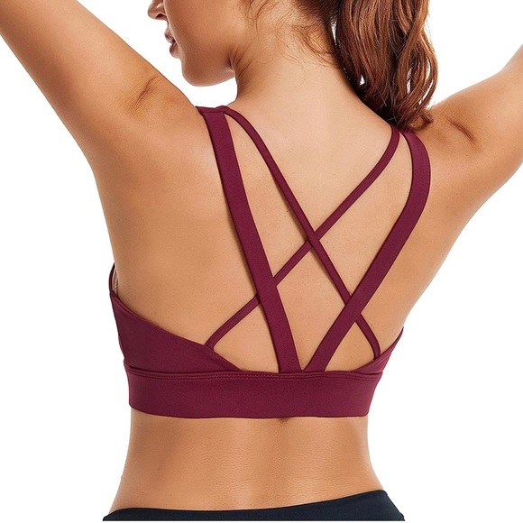 Criss-Cross Strappy Sports Bra - Picture 3 of 4